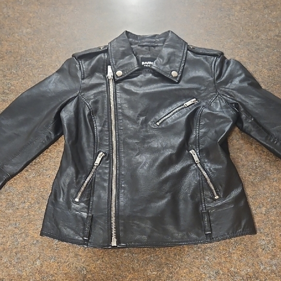 Sold. - Picture 3 of 11